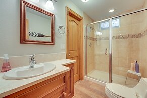 Secluded Cabin w/ Hot Tub Near Table Rock Lake!