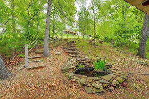 Secluded Cabin w/ Hot Tub Near Table Rock Lake!