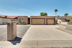 5 Mi to Ocotillo Golf Course: Chic Sun Lakes Home!