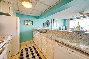 Bright Carolina Beach Condo: Public Beach On-site