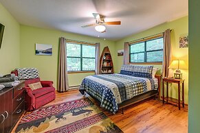 Mountain-view Robbinsville Cabin w/ Hot Tub!