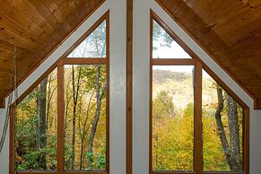 Mountain-view Robbinsville Cabin w/ Hot Tub!