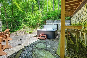 Mountain-view Robbinsville Cabin w/ Hot Tub!