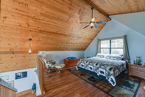 Mountain-view Robbinsville Cabin w/ Hot Tub!