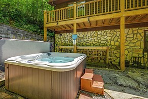 Mountain-view Robbinsville Cabin w/ Hot Tub!