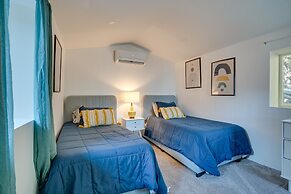 Colorful Lake Chelan Home w/ Saltwater Pool!