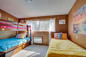 Colorful Lake Chelan Home w/ Saltwater Pool!