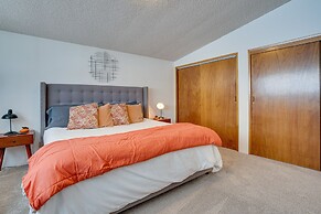 Colorful Lake Chelan Home w/ Saltwater Pool!