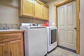 Family-friendly Oregon Vacation Home w/ Yard