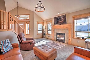 Family-friendly Oregon Vacation Home w/ Yard