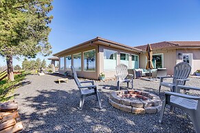 Beautiful Ranch Home w/ Cascade Mountain View