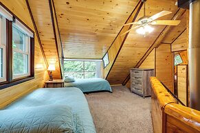 Cozy Elizabethtown Cabin w/ Fire Pit!