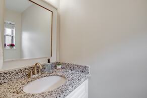 Roomy Houston Rental w/ Home Office & Private Pool