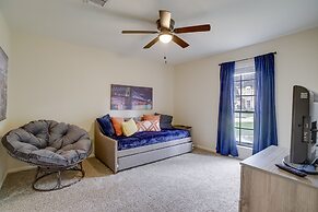 Roomy Houston Rental w/ Home Office & Private Pool