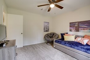 Roomy Houston Rental w/ Home Office & Private Pool