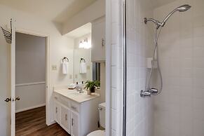Roomy Houston Rental w/ Home Office & Private Pool