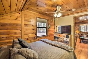 Deck & Grill: Pet-friendly Lakeside Cabin