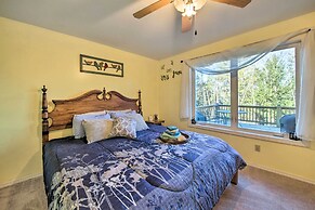 Stunning Monson Getaway on the Water!