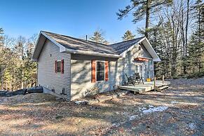 Stunning Monson Getaway on the Water!