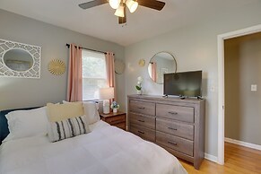 Modern Birmingham Escape w/ Yard + Fire Pit!