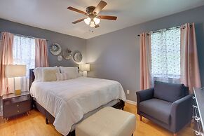 Modern Birmingham Escape w/ Yard + Fire Pit!