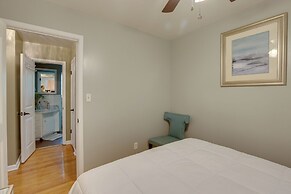 Modern Birmingham Escape w/ Yard + Fire Pit!