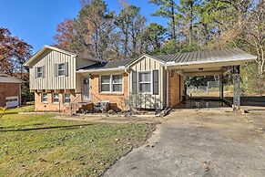 Modern Birmingham Escape w/ Yard + Fire Pit!