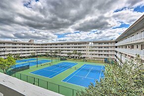 Hilton Head Resort Condo w/ Pool & Beach Access!