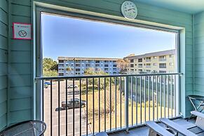 Hilton Head Resort Condo w/ Pool & Beach Access!