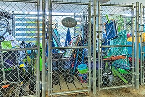 Hilton Head Resort Condo w/ Pool & Beach Access!