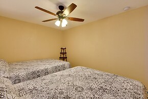 10 Mi to Coquina Beach: Spacious Bradenton Duplex