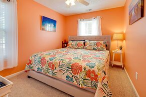 Oak Island Hideaway Hut ~ 1 Mi to Long Beach!