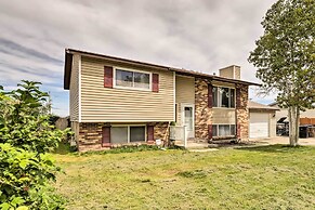 Cozy Magna Apartment - Near Parks & Lakes!