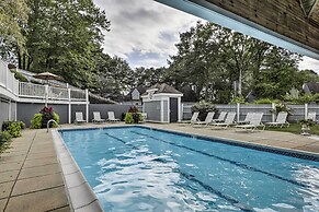 Norwich 'the Villas': Near Mohegan Sun Casino