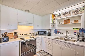 7 Acres, Pool Table: Mountain-view Home in Phoenix