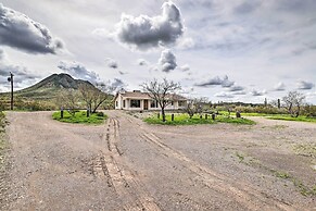 7 Acres, Pool Table: Mountain-view Home in Phoenix