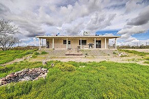7 Acres, Pool Table: Mountain-view Home in Phoenix