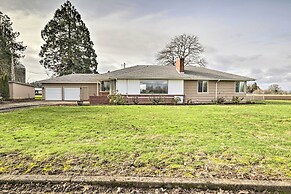 Secluded Albany Escape, Pet Friendly w/ Fee