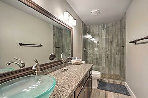 North Phoenix Desert Gem w/ Yard & Hot Tub!