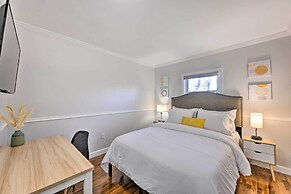 Bay Shore Vacation Rental w/ Shared Yard!