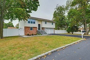 Bay Shore Vacation Rental w/ Shared Yard!