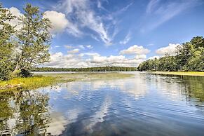 Readfield Retreat w/ Lake Maranacook Views!