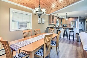 Readfield Retreat w/ Lake Maranacook Views!