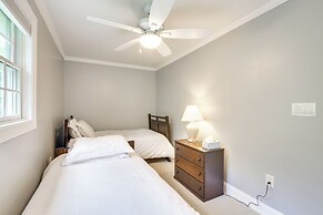 Readfield Retreat w/ Lake Maranacook Views!