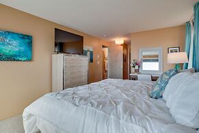 Pacific Penthouse With Sunroom & Ocean Views!