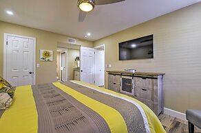 Arizona Condo w/ Community Pool & Hot Tub