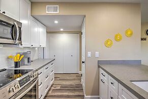 Arizona Condo w/ Community Pool & Hot Tub
