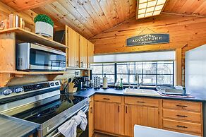 A-frame Munds Park Retreat: 35 Miles to Snowbowl