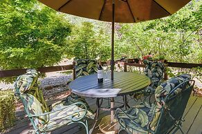 A-frame Munds Park Retreat: 35 Miles to Snowbowl