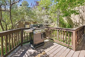 A-frame Munds Park Retreat: 35 Miles to Snowbowl